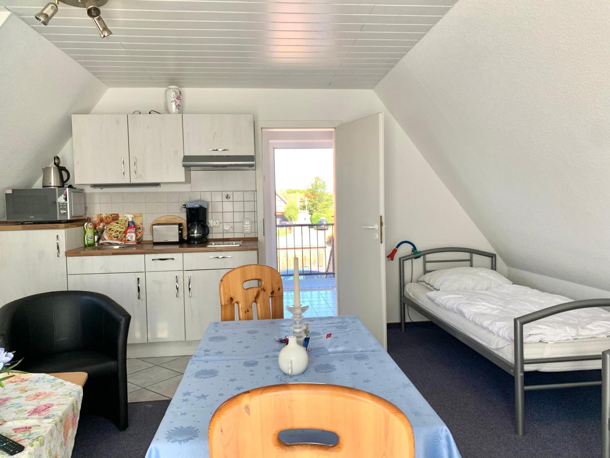 Haus Aquamarin-Apartment Smaragd In Strandnaehe Busum Exterior photo